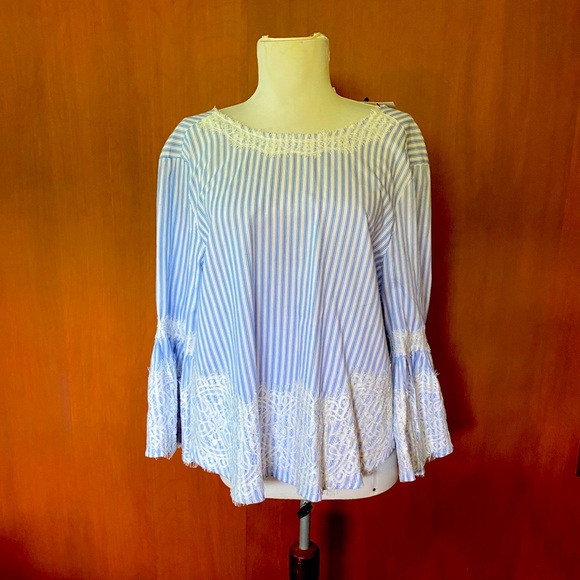 Zara Tops - NWT Zara striped top with lace